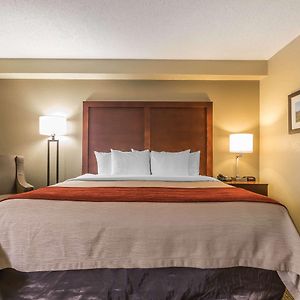 Queen Room Accessible or Nonsmoking