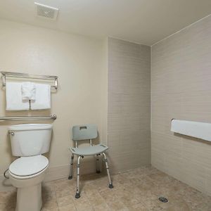 King Room Mobility accessible